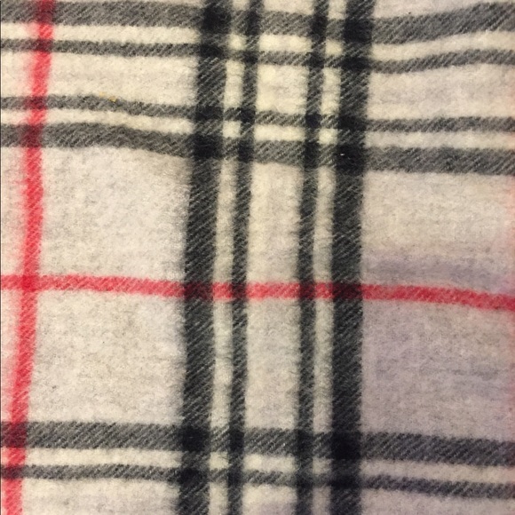 Cashmere Scarf - Picture 4 of 4